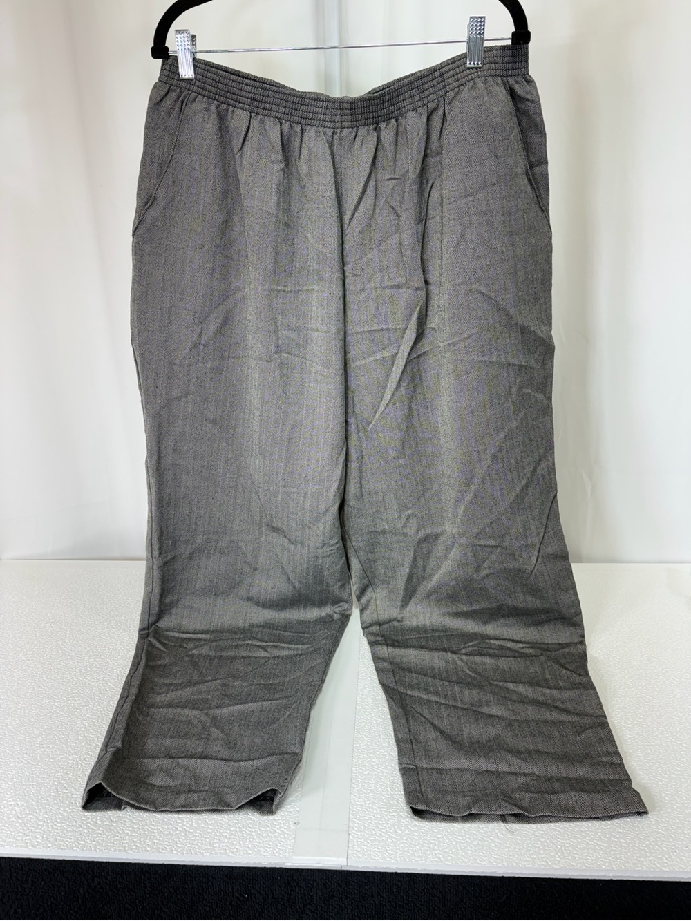 Briggs New York Gray Elastic-Waist Trousers 3949